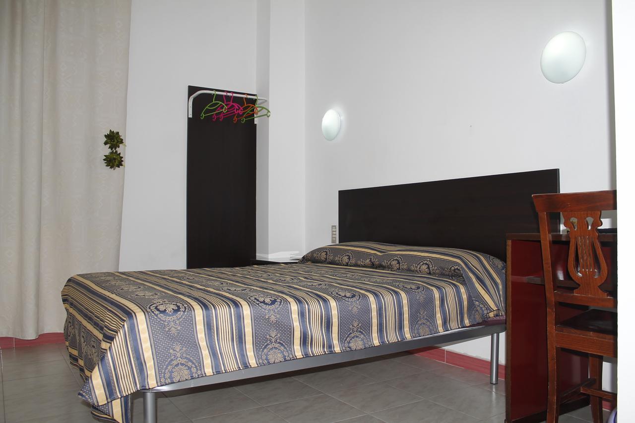 Hotel Luisa Mailand Zimmer foto